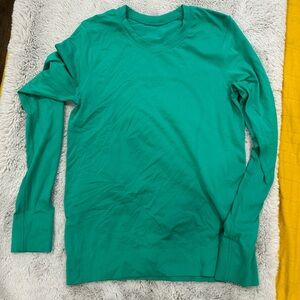 Swiftly Relaxed Long Sleeve